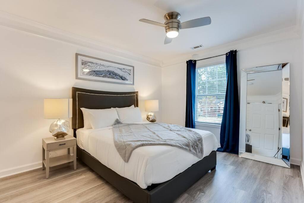 Luxury Atlanta Home - Self Check-In Pet Friendly Free Parking Exterior photo